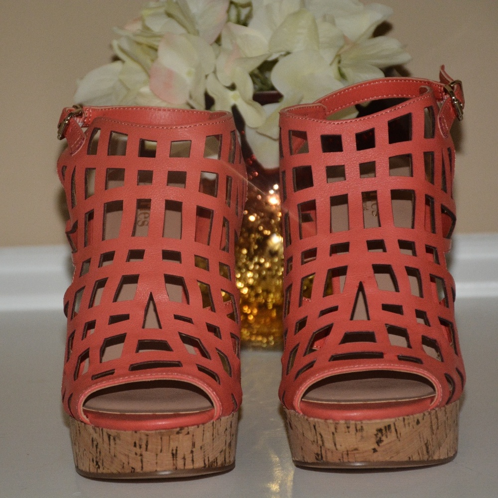 NEW - Charles by Charles David Affluent Cork Wedge
